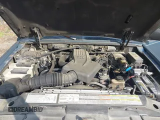 1997 Ford Explorer XL z VIN 1FMDU34E9VZB67632, wystawiony jako IAAI lot #41942102 z przebiegiem 295 240 mil mil oraz . Historia ofert i sprzedaży dostępna na DreamBid. Obrazek 10.