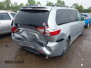 2019 Toyota Sienna XLE Auto Access Seat z VIN 5TDYZ3DC2KS018742, wystawiony jako IAAI lot #42288335 z przebiegiem 101 741 mil mil oraz . Historia ofert i sprzedaży dostępna na DreamBid. Obrazek 4.