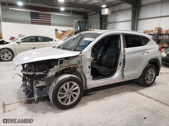2018 Hyundai Tucson SEL with VIN KM8J3CA49JU709787, listed as a Copart auction lot 43774245 with 109,245 mi miles and Salvage Title. Bid and sale history available at carsss.com. Image 1.