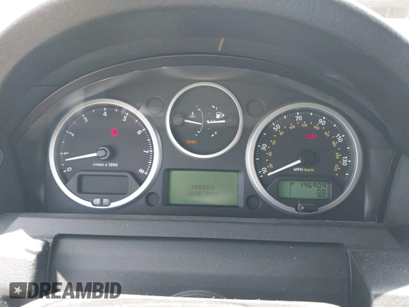2008 Land Rover LR3 SE with VIN SALAE25418A466886, listed as a IAAI auction lot 42491817 with 196,909 mi miles and . Bid and sale history available at DreamBid. Image 7.