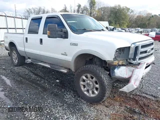 2007 Ford Super Duty F-250 XL with VIN 1FTSW21P17EB44474, listed as a IAAI auction lot 41040866 with 332,700 mi miles. Bid and sale history available at carsss.com. Image 1.
