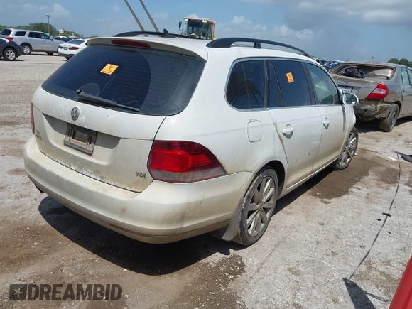2014 Volkswagen Jetta TDI w/Sunroof with VIN 3VWPL7AJ2EM621151, listed as a IAAI auction lot 42543548 with 167,276 mi miles and . Bid and sale history available at DreamBid. Image 4.