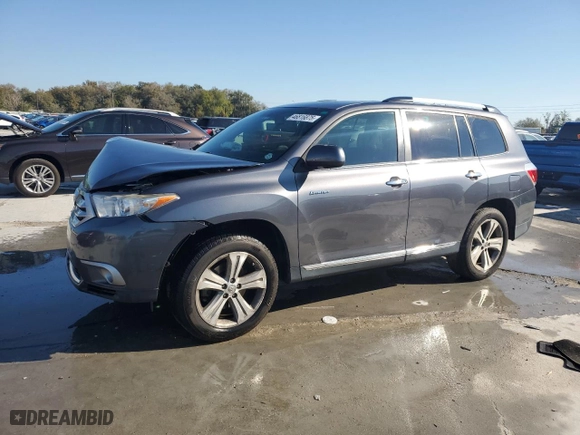 2013 Toyota Highlander Limited with VIN 5TDYK3EHXDS124308, listed as a Copart auction lot 46816875 with 104,832 mi miles and Salvage Title. Bid and sale history available at carsss.com. Image 1.