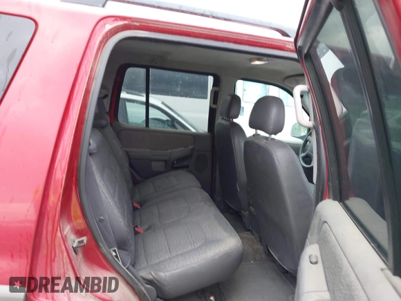 2002 Ford Explorer XLS z VIN 1FMZU72K92ZC87108, wystawiony jako IAAI lot #42467317 z przebiegiem 267 301 mil mil oraz . Historia ofert i sprzedaży dostępna na DreamBid. Obrazek 8.