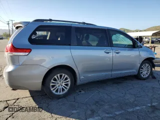 2014 Toyota Sienna XLE with VIN 5TDYK3DC4ES412719, listed as a Copart auction lot 49349495 with 189,774 mi miles and Salvage Title. Bid and sale history available at carsss.com. Image 3.