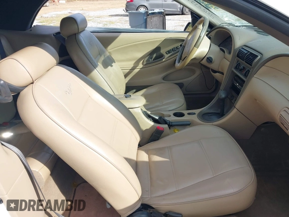 2004 Ford Mustang Deluxe with VIN 1FAFP446X4F178292, listed as a IAAI auction lot 41508958 with 48,261 mi miles. Bid and sale history available at carsss.com. Image 5.