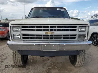 1988 Chevrolet Blazer с VIN 1GNEV18K1JF112265, выставлен на аукционе Copart как лот 75007254 с пробегом 25 791 миль миль и На запчасти • Non repairable. История ставок и продаж доступна на DreamBid. Изображение 5.