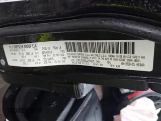 2014 Jeep Cherokee Limited с VIN 1C4PJMDS8EW277675, выставлен на аукционе IAAI как лот 42386903 с пробегом 136 637 миль миль и . История ставок и продаж доступна на DreamBid. Изображение 9.
