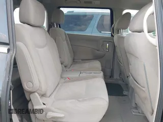 2015 Nissan Quest SV with VIN JN8AE2KP3F9133078, listed as a IAAI auction lot 42074402 with 113,505 mi miles. Bid and sale history available at carsss.com. Image 8.