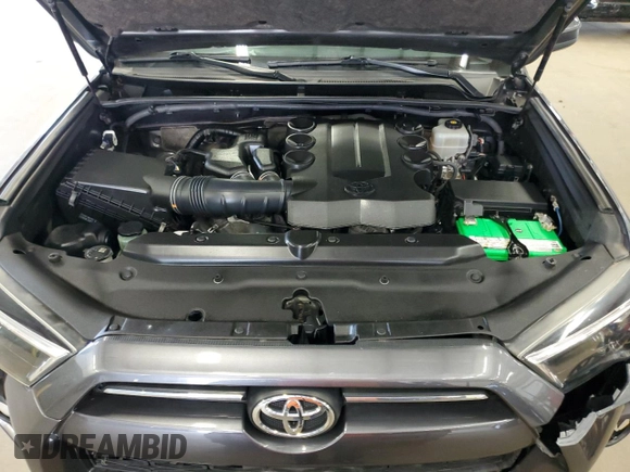 2020 Toyota 4Runner SR5 with VIN JTEBU5JR9L5798203, listed as a Copart auction lot 61198375 with 127,211 mi miles and Clean title. Bid and sale history available at DreamBid. Image 12.