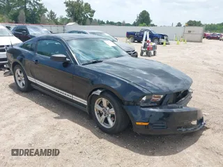 2012 Ford Mustang V6 Premium with VIN 1ZVBP8AM2C5241616, listed as a IAAI auction lot 39532874 with 182,263 mi miles. Bid and sale history available at carsss.com. Image 1.