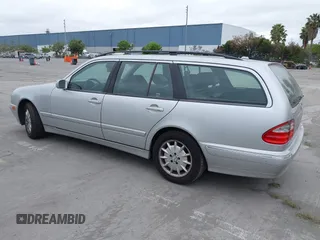 2002 Mercedes-Benz E 320 with VIN WDBJH65JX2B408254, listed as a IAAI auction lot 42131380 with 173,786 mi miles and . Bid and sale history available at DreamBid. Image 3.
