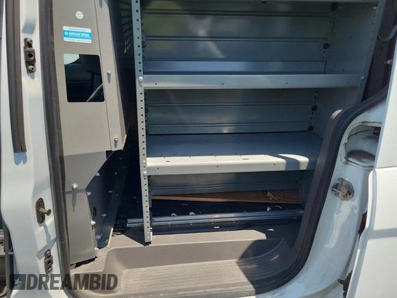 2019 Ford Transit Connect XL z VIN NM0LS7E28K1411828, wystawiony jako IAAI lot #42516582 z przebiegiem 84 198 mil mil oraz . Historia ofert i sprzedaży dostępna na DreamBid. Obrazek 19.