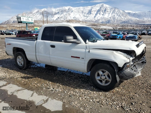 1998 Dodge Ram 1500 with VIN 1B7HC13Z3WJ103121, listed as a Copart auction lot 48040425 with 189,809 mi miles and Salvage Title. Bid and sale history available at carsss.com. Image 4.