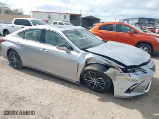 2022 Lexus ES with VIN 58ADZ1B12NU138064, listed as a IAAI auction lot 41801514 with 7,762 mi miles. Bid and sale history available at carsss.com. Image 1.