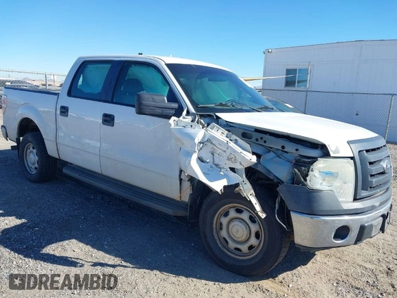 2011 Ford F-150 XL with VIN 1FTFW1EFXBKD38492, listed as a IAAI auction lot 40785831 with 222,356 mi miles. Bid and sale history available at carsss.com. Image 1.