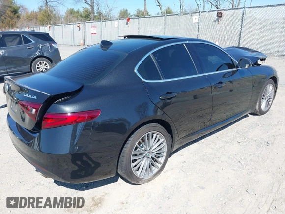 2017 Alfa Romeo Giulia Ti with VIN ZARFAEEN9H7551464, listed as a IAAI auction lot 41726121 with 68,654 mi miles. Bid and sale history available at carsss.com. Image 4.