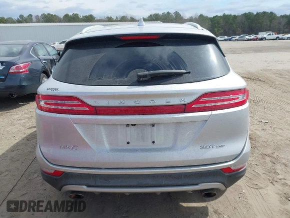 2017 Lincoln MKC Reserve with VIN 5LMCJ3D98HUL54981, listed as a IAAI auction lot 41721206 with 82,318 mi miles. Bid and sale history available at carsss.com. Image 16.