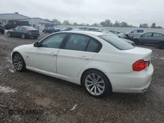 2011 BMW 3 Series 328i xDrive z VIN WBAPK5G59BNN79984, wystawiony jako Copart lot #57904565 z przebiegiem 134 832 mil mil oraz Czysty tytuł • Clean title. Historia ofert i sprzedaży dostępna na DreamBid. Obrazek 2.