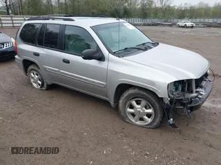 2005 GMC Envoy SLE z VIN 1GKDT13S752159660, wystawiony jako IAAI lot #41996041 z przebiegiem 133 948 mil mil oraz . Historia ofert i sprzedaży dostępna na DreamBid. Obrazek 1.