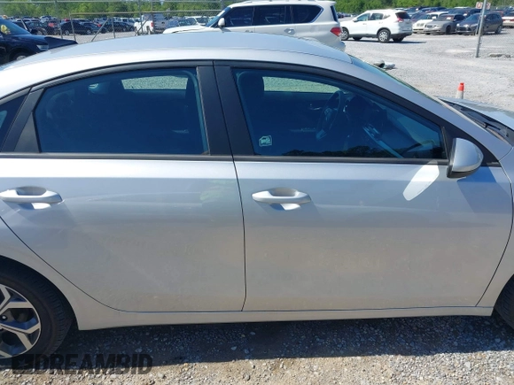 2021 Kia Forte LXS with VIN 3KPF24AD3ME353116, listed as a IAAI auction lot 42194222 with 62,111 mi miles and . Bid and sale history available at DreamBid. Image 13.