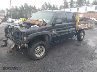 2003 GMC Sierra 2500HD SLT with VIN 1GTHK29U13E220446, listed as a IAAI auction lot 41725401 with NaN miles. Bid and sale history available at carsss.com. Image 22.