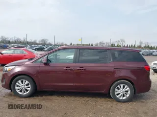 2017 Kia Sedona LX with VIN KNDMB5C12H6236364, listed as a IAAI auction lot 41924391 with 100,546 mi miles. Bid and sale history available at carsss.com. Image 14.