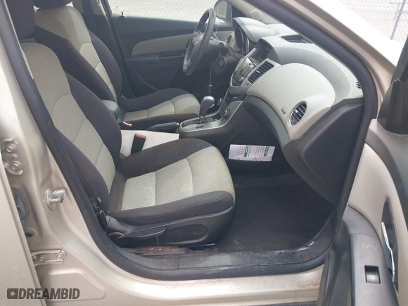 2014 Chevrolet Cruze LS with VIN 1G1PA5SH8E7250802, listed as a IAAI auction lot 41826291 with 102,430 mi miles. Bid and sale history available at carsss.com. Image 5.