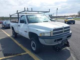 1995 Dodge 2500 with VIN 1B7KF26C7SS245177, listed as a IAAI auction lot 41898728 with 162,164 mi miles. Bid and sale history available at carsss.com. Image 1.