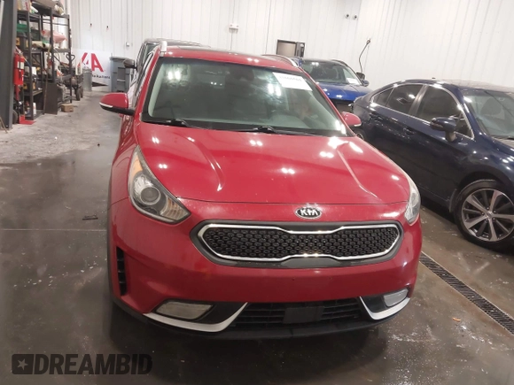 2017 Kia Niro Touring Launch Edition with VIN KNDCC3LC6H5102042, listed as a IAAI auction lot 41666561 with 191,584 mi miles. Bid and sale history available at carsss.com. Image 12.