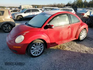 2008 Volkswagen New Beetle Coupe S with VIN 3VWRW31CX8M500141, listed as a Copart auction lot 86244054 with 118,553 mi miles and Salvage Title. Bid and sale history available at carsss.com. Image 1.