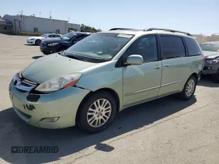 2007 Toyota Sienna XLE z VIN 5TDZK22CX7S007002, wystawiony jako Copart lot #57519715 z przebiegiem 95 412 mil mil oraz Szkoda całkowita • Salvage title. Historia ofert i sprzedaży dostępna na DreamBid. Obrazek 1.