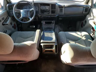 2002 Chevrolet Silverado 1500HD LT z VIN 1GCGK13UX2F163509, wystawiony jako Copart lot #73054424 z przebiegiem 438 736 mil mil oraz Szkoda całkowita • Salvage title. Historia ofert i sprzedaży dostępna na DreamBid. Obrazek 8.
