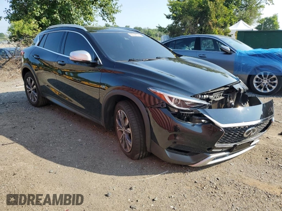 2018 Infiniti QX30 Premium with VIN SJKCH5CR2JA043955, listed as a Copart auction lot 63147374 with 100,194 mi miles and Salvage Title. Bid and sale history available at carsss.com. Image 4.