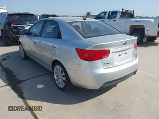 2010 Kia Forte SX с VIN KNAFW4A34A5116442, выставлен на аукционе IAAI как лот 42202552 с пробегом 133 303 миль миль и . История ставок и продаж доступна на DreamBid. Изображение 3.