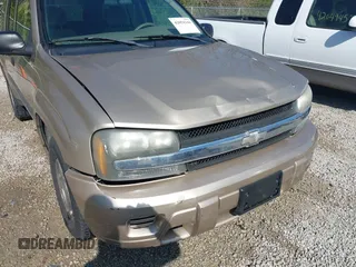 2004 Chevrolet TrailBlazer LT with VIN 1GNDS13S142422830, listed as a IAAI auction lot 42054144 with 218,042 mi miles and . Bid and sale history available at DreamBid. Image 6.