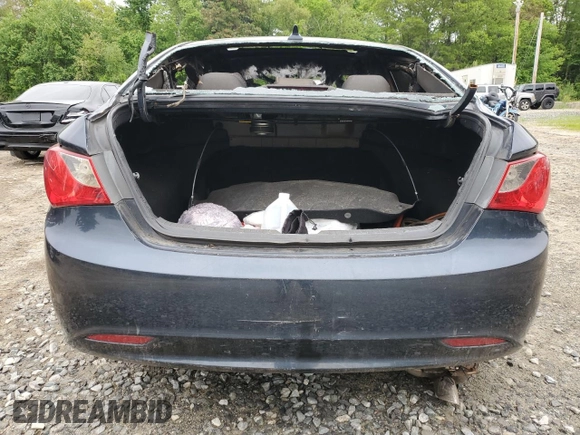 2011 Hyundai Sonata Limited z VIN 5NPEC4AC4BH010226, wystawiony jako Copart lot #56553455 z przebiegiem Nie podano mil oraz Czysty tytuł • Clean title. Historia ofert i sprzedaży dostępna na DreamBid. Obrazek 6.