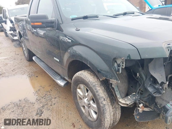 2014 Ford F-150 XL with VIN 1FTFX1ET3EFC14676, listed as a IAAI auction lot 41399135 with 200,553 mi miles. Bid and sale history available at carsss.com. Image 1.