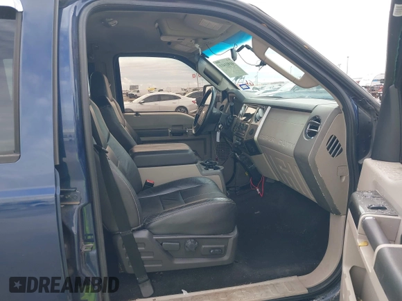2008 Ford Super Duty F-250 SRW XL with VIN 1FTSW21R88ED91980, listed as a IAAI auction lot 41911411 with 197,558 mi miles. Bid and sale history available at carsss.com. Image 5.