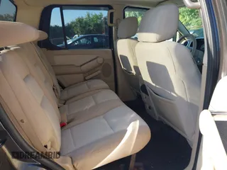 2007 Ford Explorer Sport Trac XLT z VIN 1FMEU31K67UA18559, wystawiony jako IAAI lot #40156484 z przebiegiem 245 853 mil mil oraz . Historia ofert i sprzedaży dostępna na DreamBid. Obrazek 8.