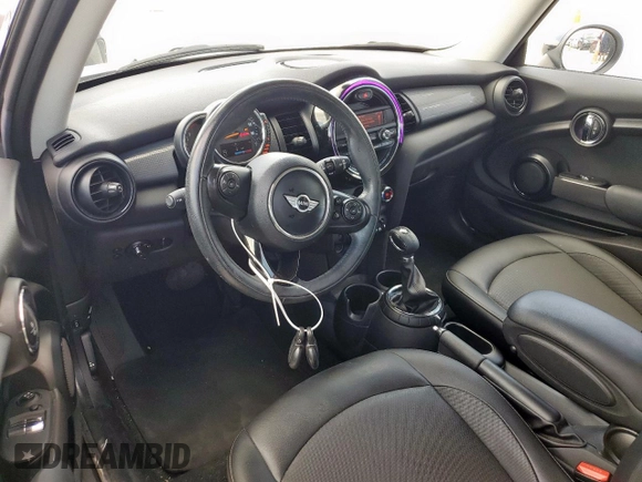 2015 MINI Hardtop with VIN WMWXM5C50FT942819, listed as a Copart auction lot 59783465 with 37,133 mi miles and Clean title. Bid and sale history available at DreamBid. Image 8.