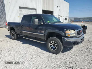2005 GMC Sierra 2500HD SLE z VIN 1GTHK232X5F941546, wystawiony jako Copart lot #52755075 z przebiegiem 255 452 mil mil oraz Szkoda całkowita • Salvage title. Historia ofert i sprzedaży dostępna na DreamBid. Obrazek 4.
