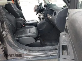 2017 Jeep Patriot High Altitude with VIN 1C4NJRFB2HD205369, listed as a IAAI auction lot 42346508 with Not provided miles and . Bid and sale history available at DreamBid. Image 5.