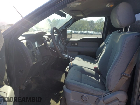 2013 Ford F-150 XL with VIN 1FTMF1EFXDFC41926, listed as a Copart auction lot 52621045 with 137,599 mi miles and Clean Title. Bid and sale history available at DreamBid. Image 7.