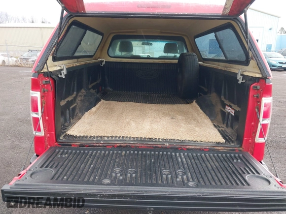 2009 Ford F-150 XL with VIN 1FTRF12W49KB74779, listed as a IAAI auction lot 41855009 with 218,007 mi miles and . Bid and sale history available at DreamBid. Image 8.
