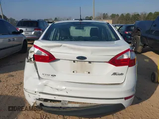 2016 Ford Fiesta S z VIN 3FADP4AJ9GM179972, wystawiony jako IAAI lot #41785915 z przebiegiem 133 235 mil mil oraz . Historia ofert i sprzedaży dostępna na DreamBid. Obrazek 16.