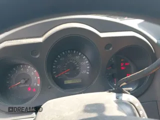 2002 Nissan Frontier XE z VIN 1N6DD26SX2C336246, wystawiony jako IAAI lot #42707172 z przebiegiem 196 650 mil mil oraz . Historia ofert i sprzedaży dostępna na DreamBid. Obrazek 13.