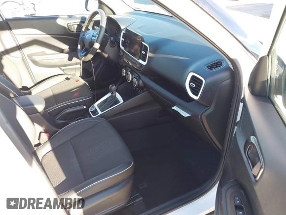 2024 Hyundai Venue SEL with VIN KMHRC8A38RU324305, listed as a IAAI auction lot 41645452 with 11,629 mi miles and . Bid and sale history available at DreamBid. Image 5.