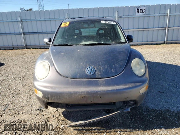 2002 Volkswagen Beetle GLS с VIN 3VWCD21C52M407413, выставлен на аукционе Copart как лот 79768824 с пробегом Не указан миль и Чистый • Clean title. История ставок и продаж доступна на DreamBid. Изображение 5.