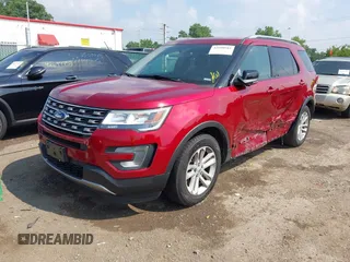 2017 Ford Explorer XLT с VIN 1FM5K7D83HGD84315, выставлен на аукционе IAAI как лот 42690582 с пробегом 210 440 миль миль и . История ставок и продаж доступна на DreamBid. Изображение 17.